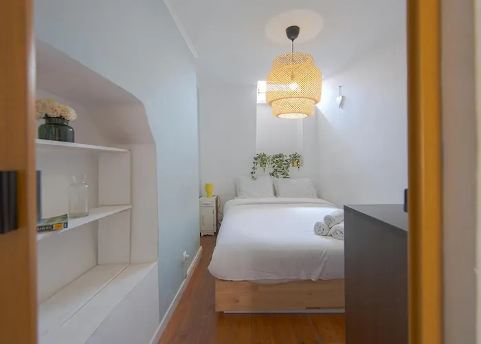 Alfama Cosy By Homing Апартаменты